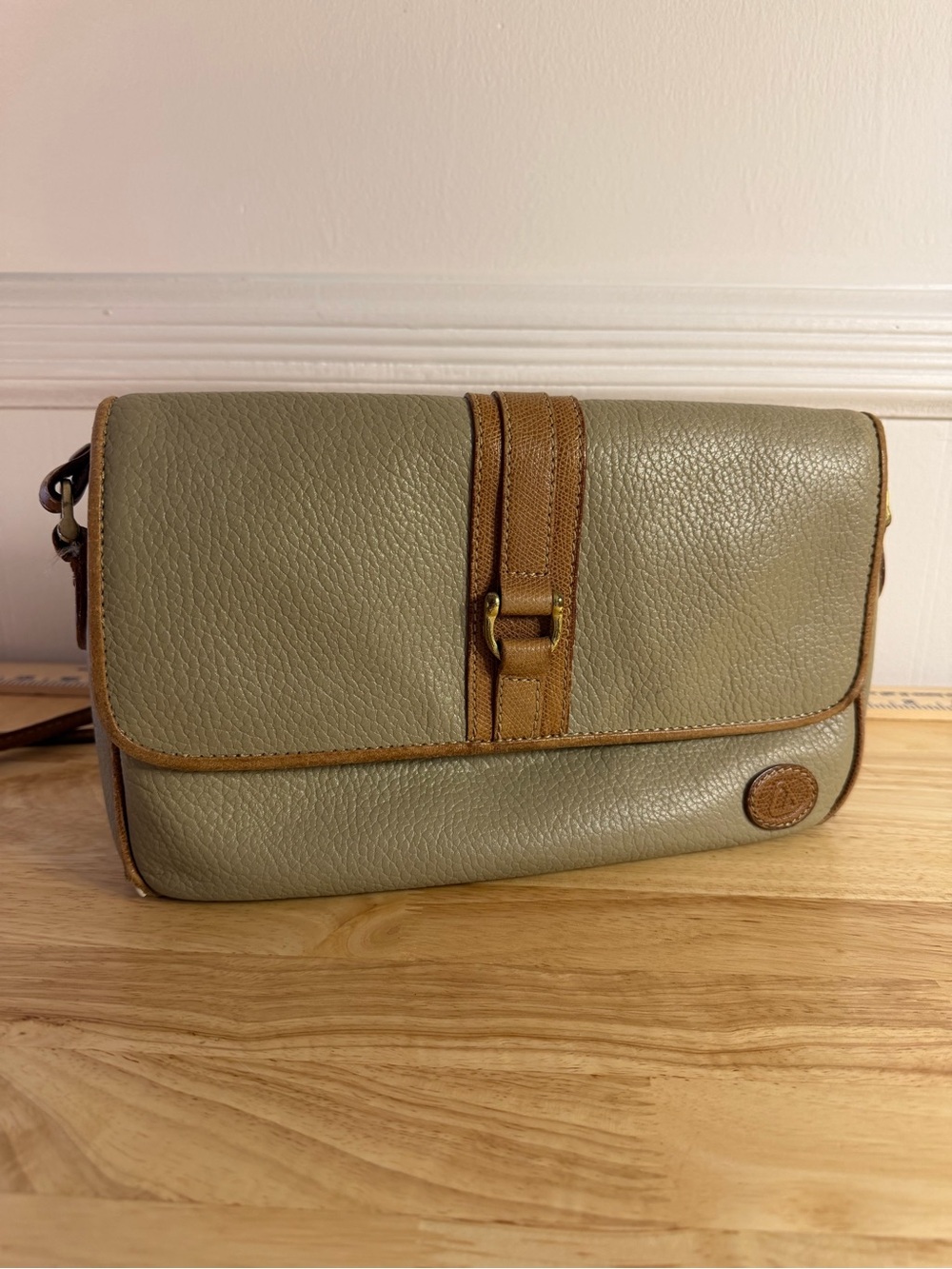 Liz Claiborne Olive Crossbody with Tan Accents